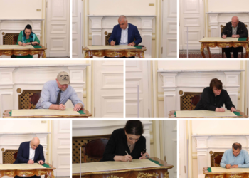 ოპოზიციური პარტიების ნაწილმა პრეზიდენტის “ქართულ ქარტიას” ხელი მოაწერეს