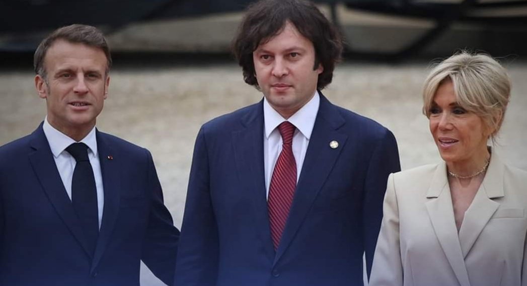 ირაკლი კობახიძე საფრანგეთის პრეზიდენტის, ემანუელ მაკრონის ოფიციალურ მიღებას დაესწრო