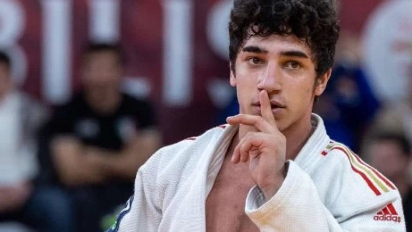 რთულია სიტყვებს მოუყარო თავი, მაგრამ თქვენ იმხელა სითბო მაგრძნობინეთ ჩემო ქართველებო-გიორგი სარდალიშვილი