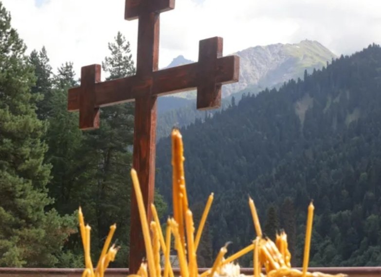 შოვში სტიქიის მსხვერპლთა ხსოვნის მემორიალი და ტაძარი აშენდება