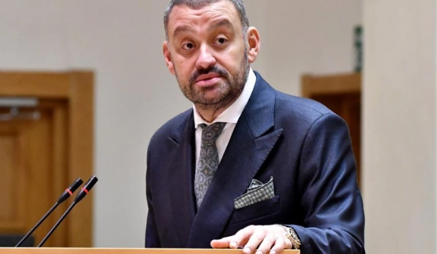 საომარი ხაზი გადის ქრისტიანული ფასეულობების დაცვაზე, ტრადიციების გადარჩენაზე, ტერიტორიული მთლიანობის აღდგენაზე. ამის შესრულება გამორიცხულია, თუ „ქართულ ოცნებას“ არ ექნა ხალხის ძალიან მნიშვნელოვანი მხარდაჭერა- ბექა ოდიშარია