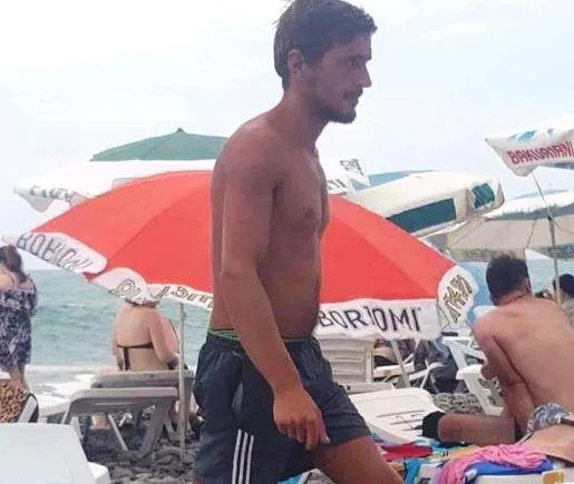 “მამუკა, მეორე ბავშვიც იხრჩობა!” – ვინ არის ახალგაზრდა, რომელმაც ბათუმში შტორმის დროს ბავშვები ზღვას გამოსტაცა და მათი სიცოცხლე იხსნა?