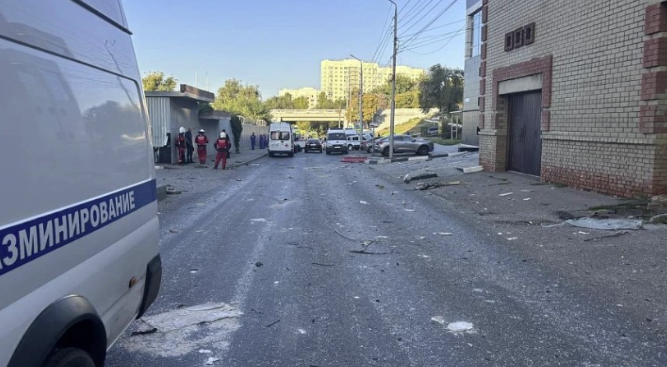 რუსეთში, დრონები საცხოვრებელ კორპუსს შეეჯახა – არიან დაჭრილები