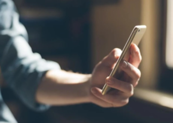 დასაქმებულებს უფლება ეძლევათ, აღარ უპასუხონ უფროსის ზარებს სამუშაო საათების დასრულების შემდეგ – ავსტრალიაში ახალი კანონი მიიღეს