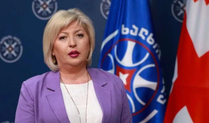 გუშინ, შემინული ტრიბუნიდან ბიძინა ივანიშვილის მიმართვა მიუთითებს იმაზე, თუ როგორი ტერორი უტევს არა მხოლოდ ამ პიროვნებას, არამედ, მთლიანად საქართველოს – თამარ ჩიბურდანიძე