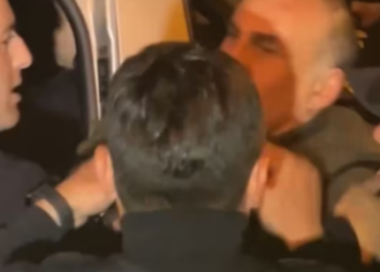 ვინ არის პოლიციელი, რომელმაც ალეკო ელისაშვილი ცემა?