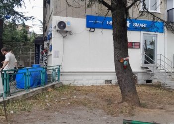 ქუთაისში წყლის ცისტერნის დაცემის შედეგად ორი ადმიანი დაშავდა