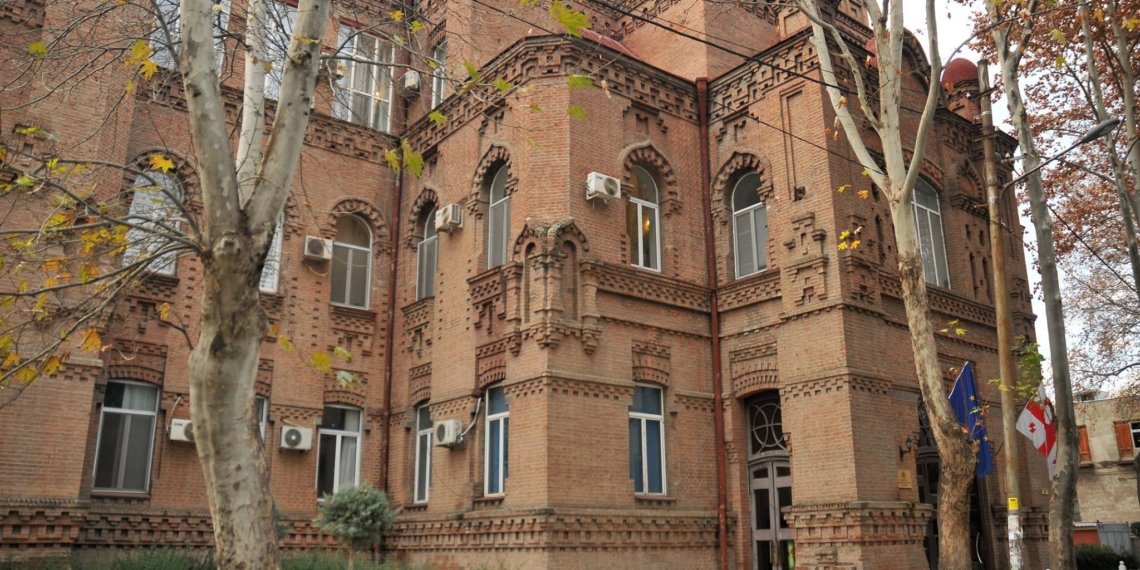 განათლების სამინისტრო განცხადებას ავრცელებს