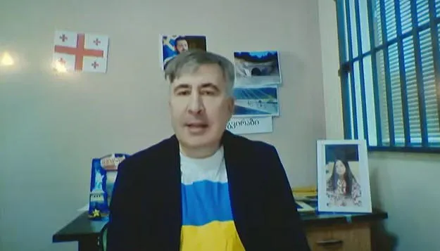 “მინდა ივანიშვილს ვკითხო: სად არის დანგრეული, შენ მიერ განადგურებული „ლაგუნა ვერეს“ პლაკატი? სად არის გავერანებული ანაკლია” – სააკაშვილი