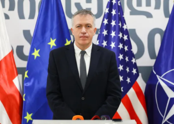 ” გახარია-ხაზარაძეზე – პირდაპირ გეტყვით, ვგულშემატკივრობ, რომ შეთანხმება მოხდეს – არ ვთვლი კონკურენტებად, იმიტომ, რომ მათ თავიანთი სეგმენტი ჰყავთ”-სერგო ჩიხლაძე