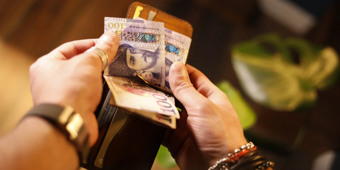 2024 წლის II კვარტალში საქართველოში საშუალო თვიური ხელფასი გაიზარდა და 2004 ლარი შეადგინა – საქსტატი