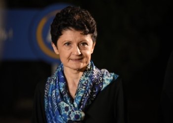 ძალიან ცუდია ქვეყნისთვის უტვინო ოპოზიცია და რამე მოიფიქრეთ ჭკვიანური. საკუთარი ამომრჩევლის მაინც არ გრცხვენიათ?! მათ შორის ხომ უამრავი მშრომელი და გულწრფელი ადამიანია? რატომ აცოტავებთ თქვენივე რიგებს? – თეა წულუკიანი