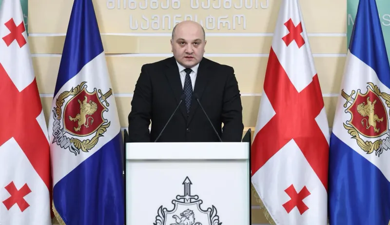 შსს მინისტრის მოადგილე – აქციის მონაწილეებსა და ორგანიზატორებს მოვუწოდებთ, თავი შეიკავონ ნებისმიერი ისეთი საგნის ან ნივთიერების ქონისგან, რომელიც ქმნის შეკრების მშვიდობიანი ხასიათის დაკარგვის რეალურ რისკებს