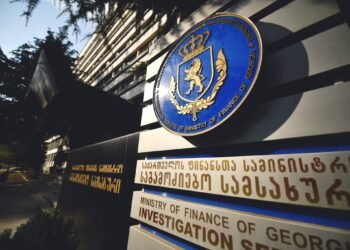 მიმდინარე წლის ბოლო ერთი თვის მონაცემებით, საბაჟო გამშვებ პუნქტებში მებაჟე ოფიცრებმა დიდი ოდენობით არადეკლარირებული სიგარეტი აღმოაჩინეს