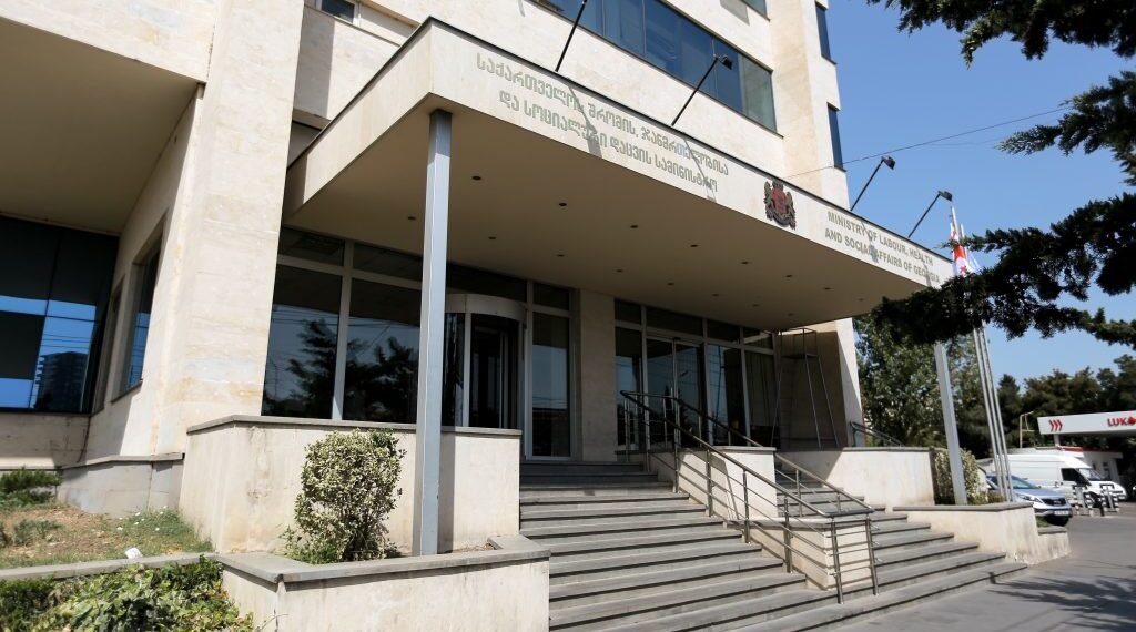 “ელექტრონულ სიგარეტებს ამჟამად მოსწავლეთა 11.3%, თამბაქოს კი – 11.6% მოიხმარს”-დაავადებათა კონტროლის ეროვნული ცენტრის კვლევა