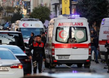 თურქეთში სამგზავრო ავტობუსი გადაბრუნდა – არის მსხვერპლი