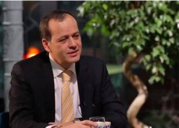 “ასე არ უნდა გაგრძელდეს, ეკონომიკა უნდა შევინარჩუნოთ როგორმე, ძალიან დიდი ვარდნაა”-ლაშა პაპაშვილი