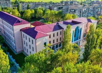 “დავაწერთ +18 და გამოვაქვეყნებთ საჯაროდ იმას, რა საქმითაც კავდებით”- ქუთაისის #14-ე საჯარო სკოლა