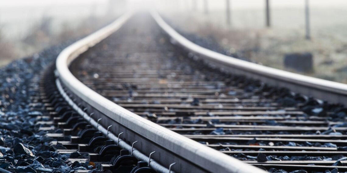 ტრაგედია ბათუმში – ქალს, რომელიც ლიანდაგებზე სურათებს იღებდა, მატარებელი დაეჯახა და დაიღუპა