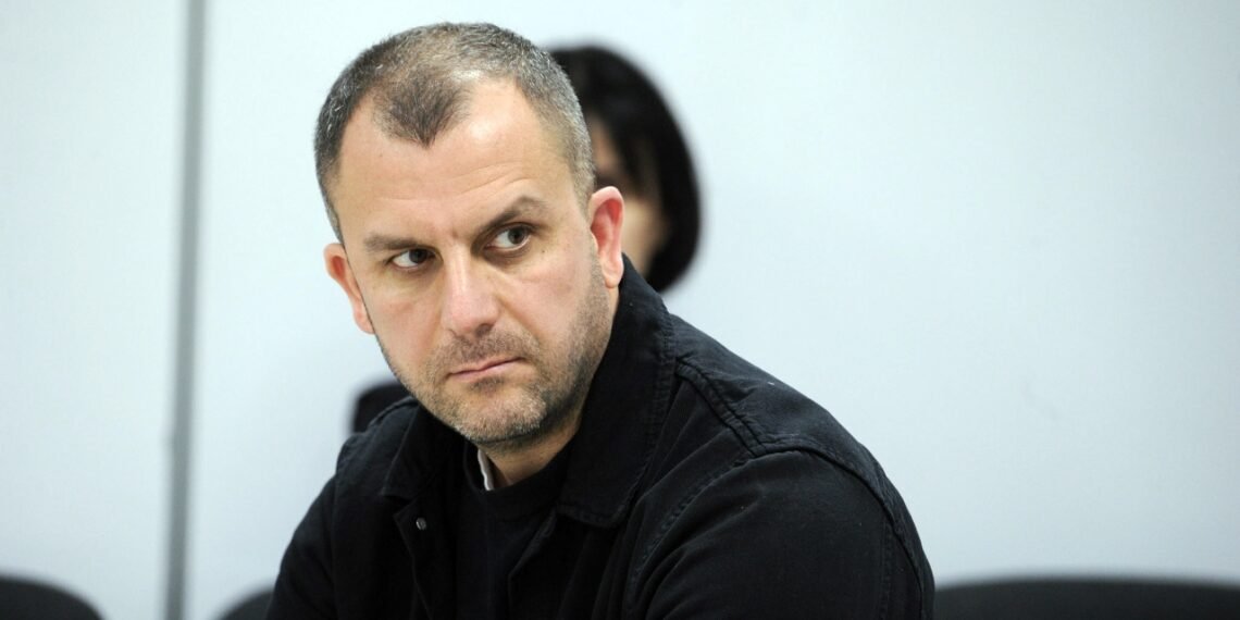 “დილით სამსახურის კუთვნილი ავტომობილი დაგვიზიანეს,”- გელა მთივლიშვილი