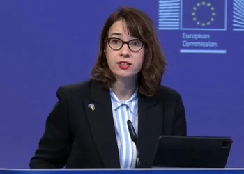 “მსოფლიო ყურადღებას აქცევს იმას, რაც საქართველოში ხდება” – ევროკომისიის პრესსპიკერი „მეგობარი აქტზე“