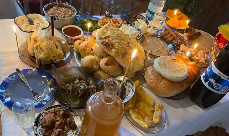 რა უნდა იცოდეთ მიცვალებულთა ხსენების დღეების შესახებ და რა ლოცვა უნდა წაიკითხოთ