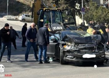 თბილისში, ტრაქტორი დაგორდა და 3 მანქანას დაეჯახა