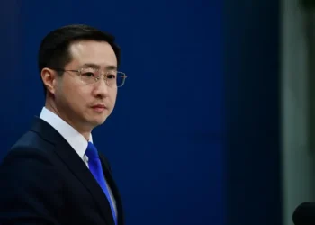 “თუ ომი არის ის, რაც აშშ-ს სურს, იქნება ეს სატარიფო ომი, სავაჭრო ომი თუ სხვა ომი, ჩვენ ბოლომდე ბრძოლისთვის მზად ვართ” – აშშ-ში ჩინეთის საელჩო