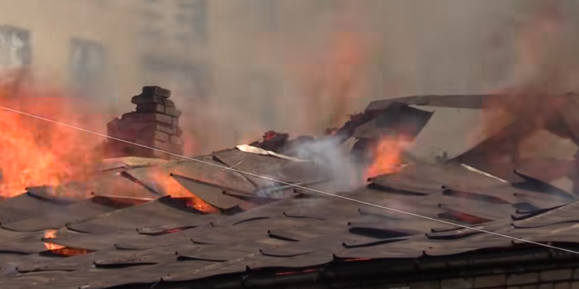 ზესტაფონში საცხოვრებელი სახლი დაიწვა