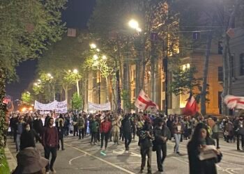 თბილისში მედიის სოლიდარობის მარში მიმდინარეობს