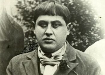 2 აპრილს ტიციან ტაბიძის დაბადების დღეა