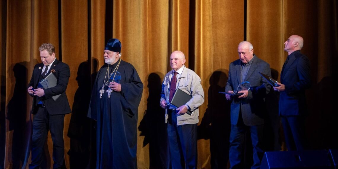 ცნობილია, ვინ და ვინ გახდა ქუთაისის საპატიო მოქალაქე