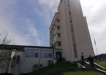 ქუთაისში ექიმს სამედიცინო იარაღი ბავშვის ყურის სასმენ მილში ჩაუტყდა – რა გადაწყვეტილება მიიღო სასამართლომ