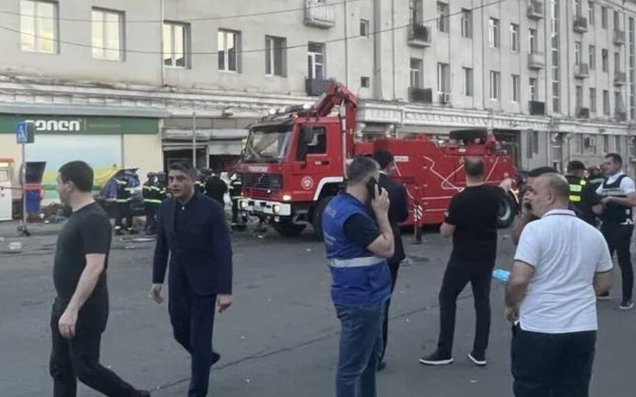 შენობის ჩამონგრევის შედეგად 1 ადამიანი დაიღუპა