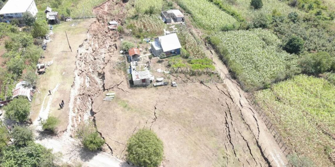 მთის ფერდობის დაშლის პროცესის ინტენსივობამ იმატა, რაც მდინარე ყარნებას ხეობის ჩაკეტვის რეალურ საფრთხეს ქმნის. – ხარაგაულის მერია განცხადებას ავრცელებს