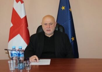” კაცი, რომელმაც ინტერვიუ აიღო, აღმოჩნდა სააკაშვილის „ადვოკატი“ – გორის საკრებულოს თავმჯდომარე