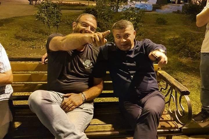 ვის გუნდს წარმოადგენთ – 8 კითხვა ქუთაისის მერობის კანდიდატს მეგობრისგან – რას წერს არჩილ გეგენავა
