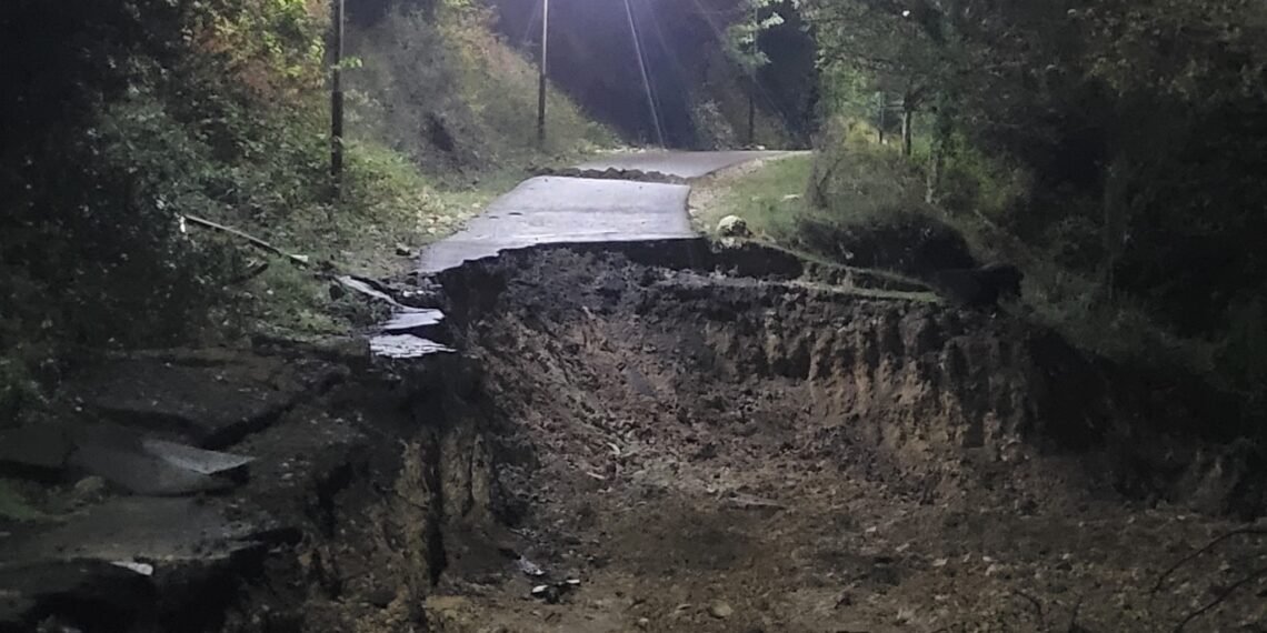 გზა მოდინახეს ციხესკენ – ფოტო სოც. ქსელში ვრცელდება
