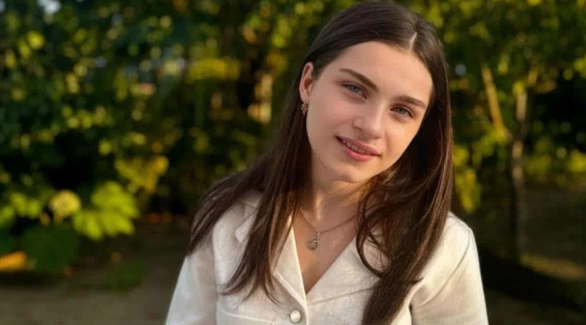 „ჩვენი ლამაზი, ცისფერთვალება გოგო, დიდი და უსაზღვრო ტკივილია… “- სკოლა მოსწავლეს ემშვიდობება