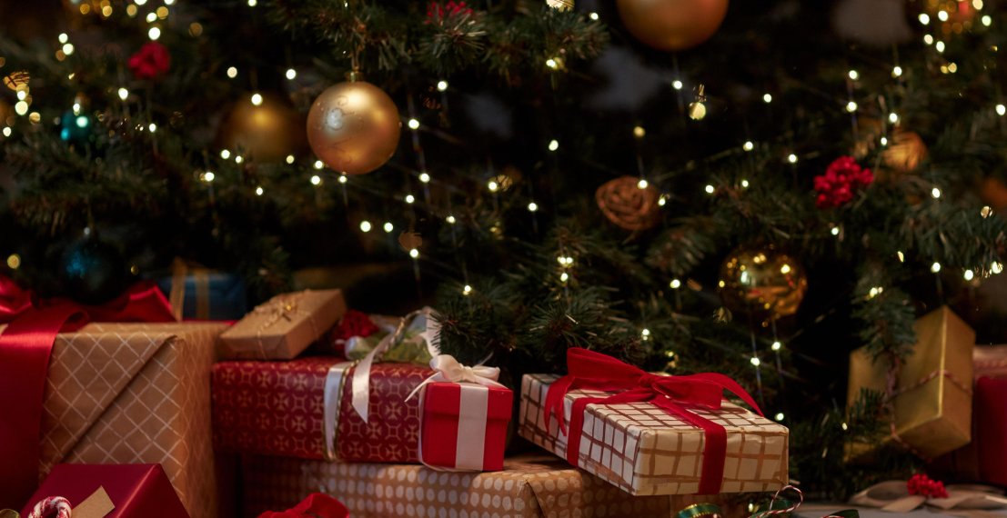 რა ფერის სათამაშოებით მოვრთოთ ნაძვის ხე, რომ ფინანსური იღბალი გვქონდეს