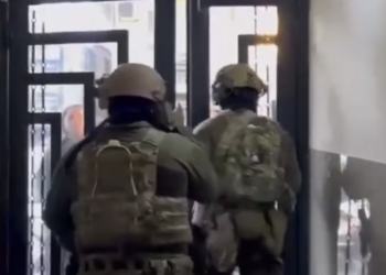 ბათუმში, ერთ-ერთ საცხოვრებელ კორპუსში სპეცოპერაცია მიმდინარეობს