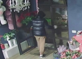 ქუთაისში ყვავილების მაღაზია გაქურდეს