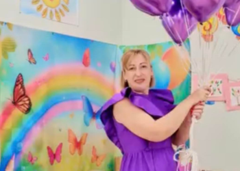 “ვიცოდი სკოლაში მეორე დედა ყავდათ”- ქუთაისში 23-ე  სკოლის პედაგოგს ემშვიდობებიან