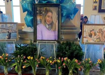 „მღეროდა – უნდა გავფრინდე ჩემს ქუთაისშიო…“ – ახალგაზრდა ქალს ამერიკის ქართული ემიგრაცია დაემშვიდობა