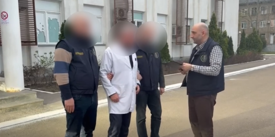 ქრთამის აღების ფაქტზე ქუთაისის სამხედრო ჰოსპიტლის განყოფილების უფროსი დააკავეს