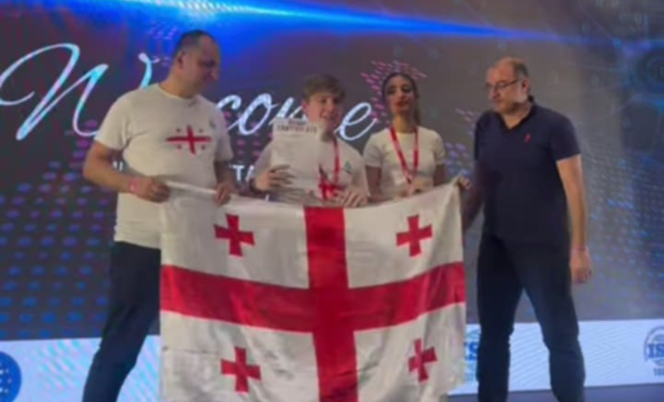 ხონელი, თორნიკე ბექაური თურქეთში გამართულ რობოტიკის მსოფლიო ჩემპიონატზე ჟიურის რჩეული გახდა