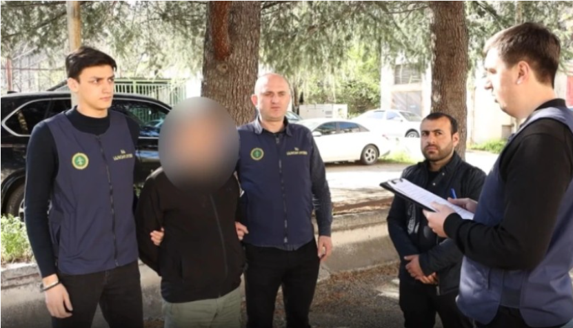 სასაზღვრო პოლიციამ 3 პირი საზღვრის უკანონოდ გადაკვეთისა და გადაკვეთის მცდელობის ბრალდებით დააკავა