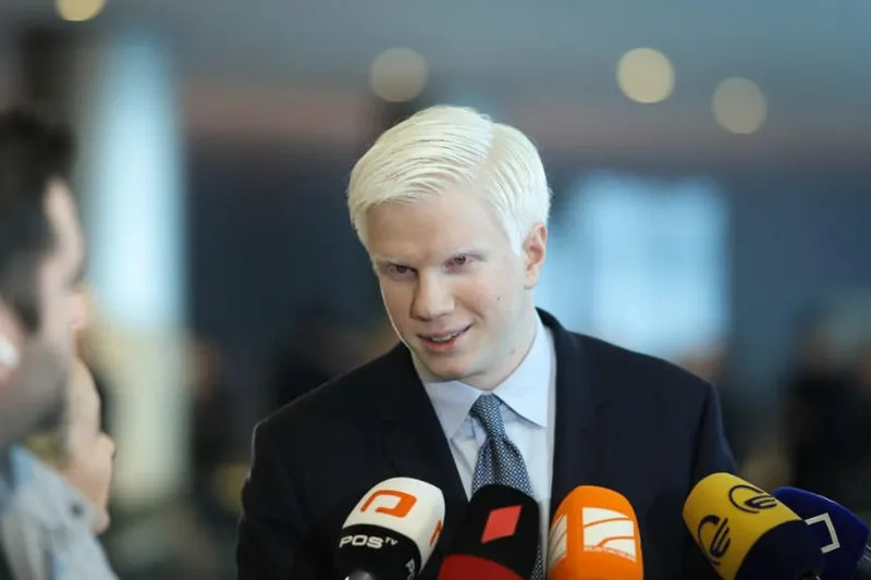 “ვგმობ ძალადობას და ჩემი აზრით, ეს ყველაფერი ასე არ უნდა მომხდარიყო” -ცოტნე ივანიშვილი