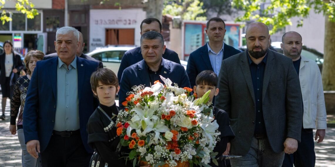 ქუთაისში პატივი მიაგეს მეორე მსოფლიო ომში დაღუპულთა ხსოვნას