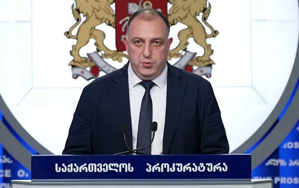 პროკურატურამ ლევან ხაბეიშვილის, გურამ როგავასა და მომიტინგე ზვიად მაისაშვილის მიმართ ძალადობის ფაქტზე 5 პირი დააკავა
